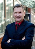 Dirk Neumann